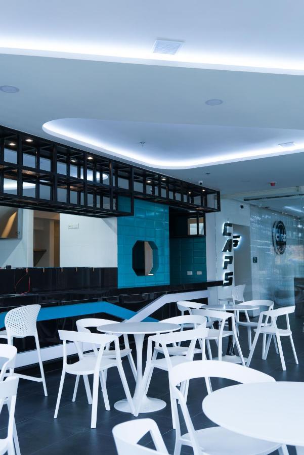 Hotel Hostal Caps El Dorado Bogotá Zewnętrze zdjęcie