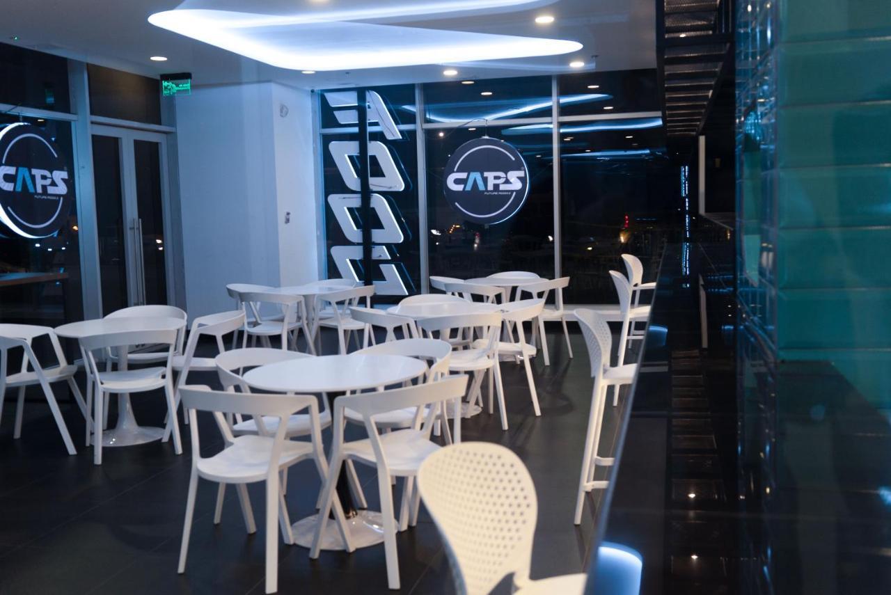 Hotel Hostal Caps El Dorado Bogotá Zewnętrze zdjęcie